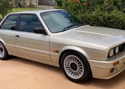 Leigh's '88 BMW 325i